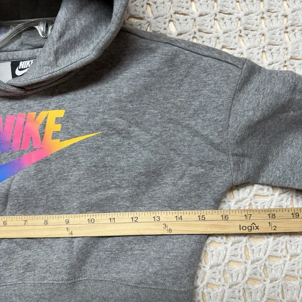 Nike Crop Top Hoodie Sweatshirt Girls‎ Size S Gray Pullover Colorful Logo NWT
